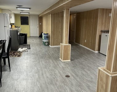 5541 W Roscoe Street - Photo Thumbnail 4
