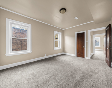 7751 S Saginaw Avenue - Photo Thumbnail 9