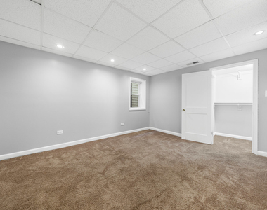 7751 S Saginaw Avenue - Photo Thumbnail 17