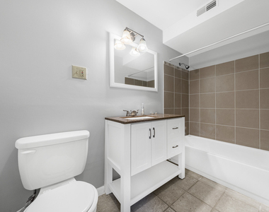 7751 S Saginaw Avenue - Photo Thumbnail 15