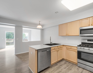 3112 Crystal Rock Road - Photo Thumbnail 5