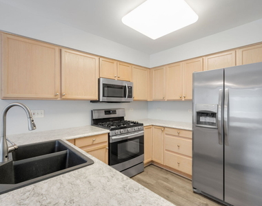 3112 Crystal Rock Road - Photo Thumbnail 6