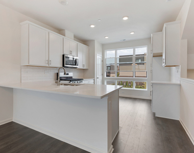 1289 Lakepointe Drive - Photo Thumbnail 1
