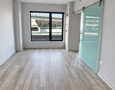 1025 W Addison Street - Photo Thumbnail 2
