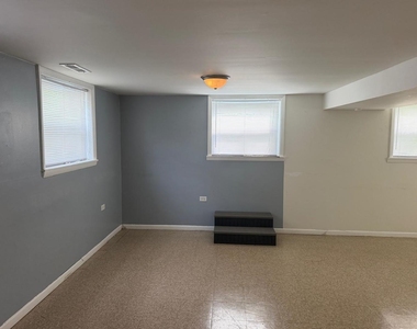 15726 Avalon Avenue - Photo Thumbnail 20