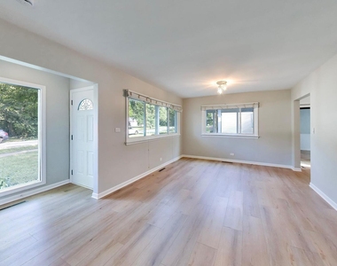 5705 Aubrey Terrace - Photo Thumbnail 7