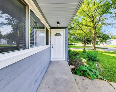 5705 Aubrey Terrace - Photo Thumbnail 4