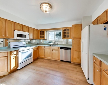5705 Aubrey Terrace - Photo Thumbnail 10