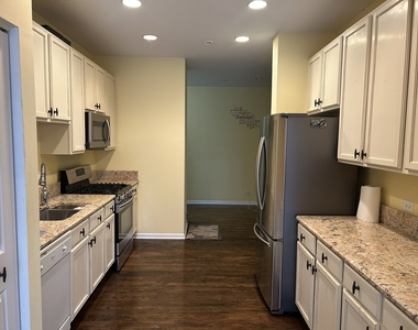 394 Bay Drive - Photo Thumbnail 4
