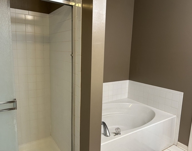 394 Bay Drive - Photo Thumbnail 15