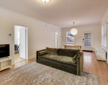 1628 Wesley Avenue - Photo Thumbnail 3