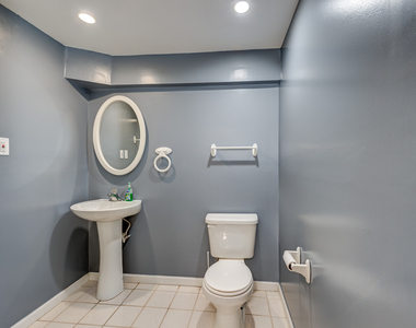 1810 Van Dyke Lane - Photo Thumbnail 20