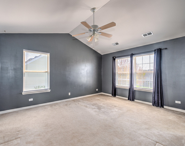 1810 Van Dyke Lane - Photo Thumbnail 11