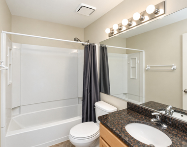 700 Savannah Lane - Photo Thumbnail 10