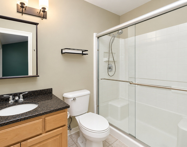 700 Savannah Lane - Photo Thumbnail 7