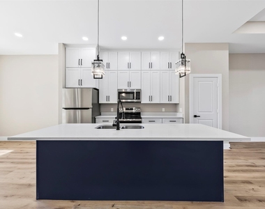 5949 Collingsworth Street - Photo Thumbnail 2