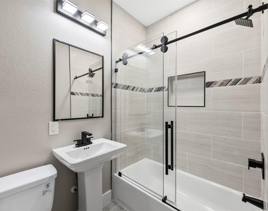 5949 Collingsworth Street - Photo Thumbnail 9