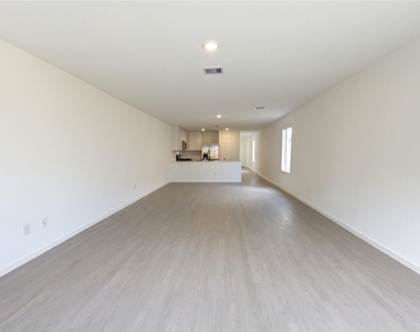 21218 Fieni Drive - Photo Thumbnail 8