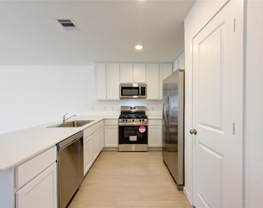 21218 Fieni Drive - Photo Thumbnail 6