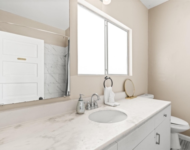 1202 Hawthorne Street - Photo Thumbnail 19