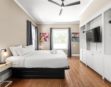 1202 Hawthorne Street - Photo Thumbnail 16