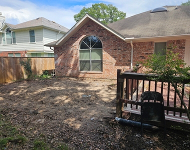 18027 Landing Brook Drive - Photo Thumbnail 6