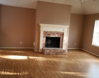 18027 Landing Brook Drive - Photo Thumbnail 20