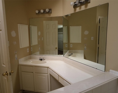 18027 Landing Brook Drive - Photo Thumbnail 30