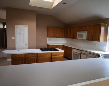 18027 Landing Brook Drive - Photo Thumbnail 10