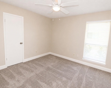 715 Land Grant Drive - Photo Thumbnail 8