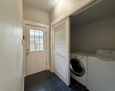 4316 Roseland Street - Photo Thumbnail 8