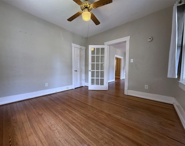 4316 Roseland Street - Photo Thumbnail 12