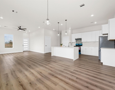 6000 Road 5503 - Photo Thumbnail 2