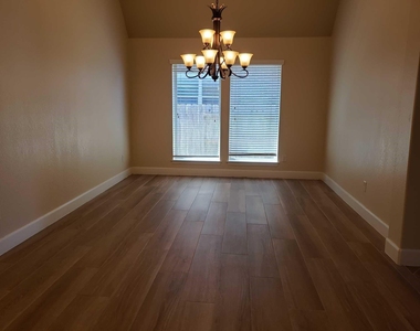 5927 Bristol Path Lane - Photo Thumbnail 21
