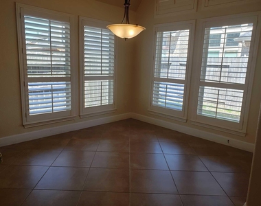 5927 Bristol Path Lane - Photo Thumbnail 8