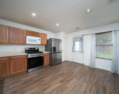 4211 Wayside Stream Lane - Photo Thumbnail 21