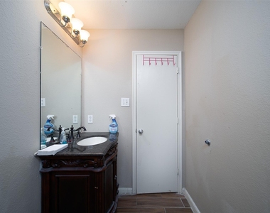 4211 Wayside Stream Lane - Photo Thumbnail 13