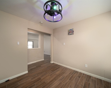 4211 Wayside Stream Lane - Photo Thumbnail 15