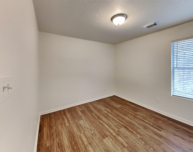 12123 Lands Down Ridge Way - Photo Thumbnail 13