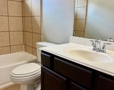 20710 Rainmead Drive - Photo Thumbnail 10