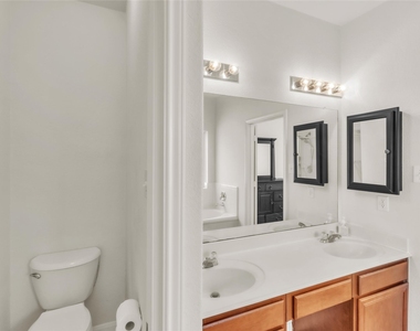 1511 Palisade Green Drive - Photo Thumbnail 22