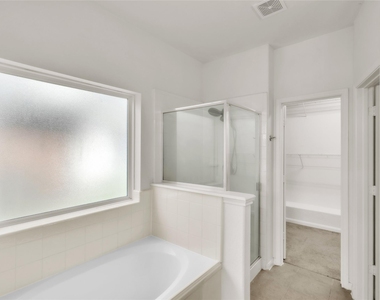 1511 Palisade Green Drive - Photo Thumbnail 21
