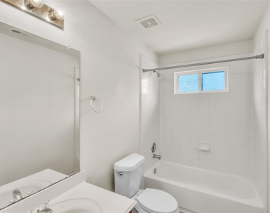 1511 Palisade Green Drive - Photo Thumbnail 27