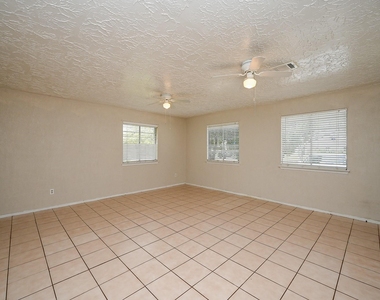 7407 W Fuqua Drive - Photo Thumbnail 12