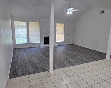 19515 Woodglen Drive - Photo Thumbnail 2