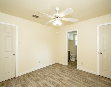 12106 Pompton Drive - Photo Thumbnail 1