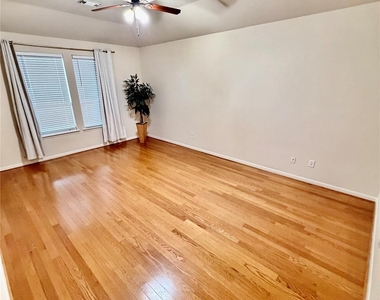 21550 Hawkspur Ridge Street - Photo Thumbnail 24