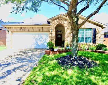 21550 Hawkspur Ridge Street - Photo Thumbnail 27
