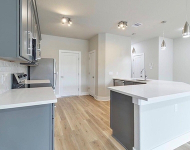 9101 Noel Street - Photo Thumbnail 5
