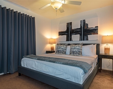 3314 Greenbriar Drive - Photo Thumbnail 6